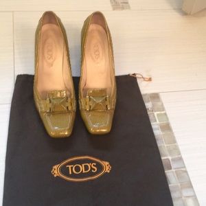 Tods green heels